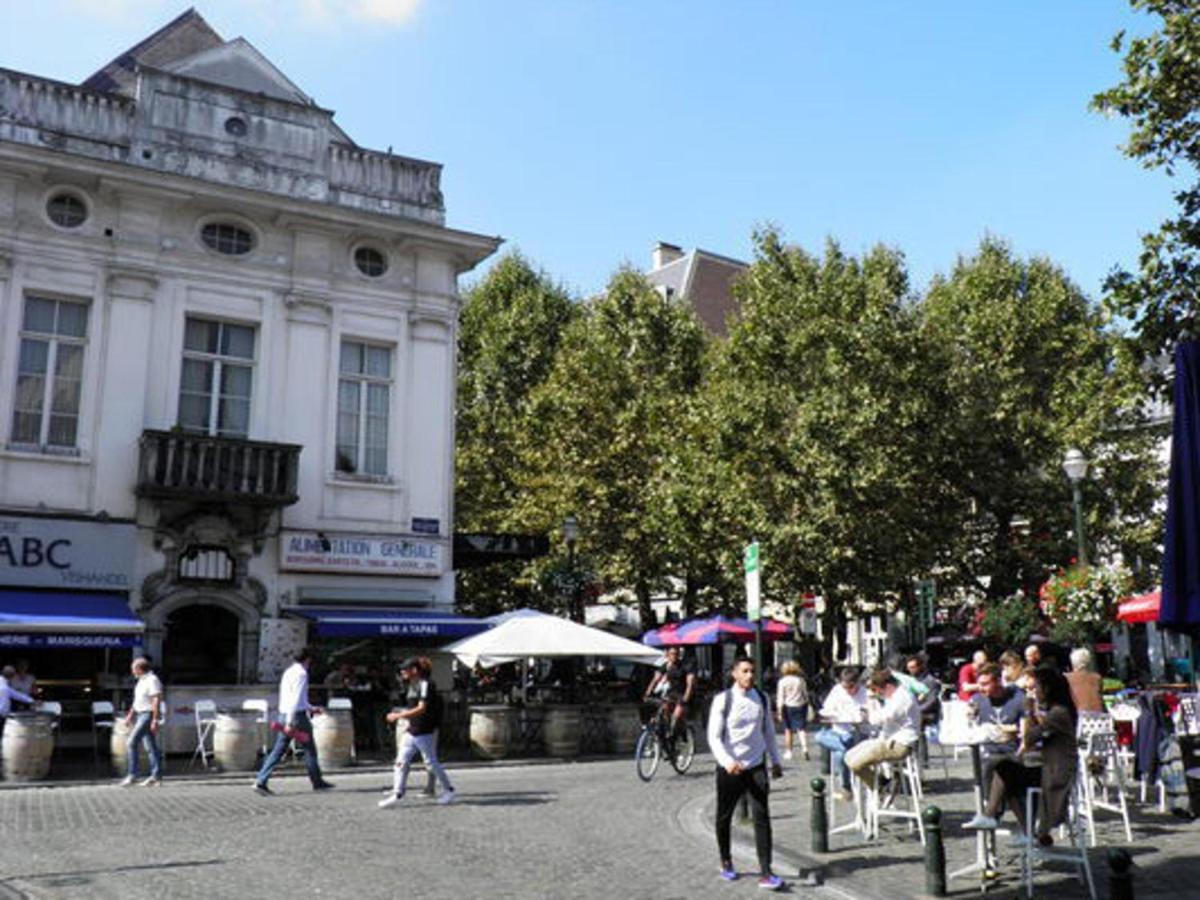 Spacious Duplex In Brussels Historical Center Luaran gambar